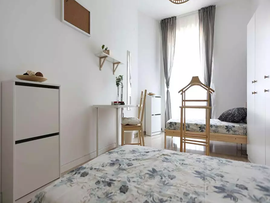 Immagine 7 di Camera in affitto  in Viale Romagna a Milano