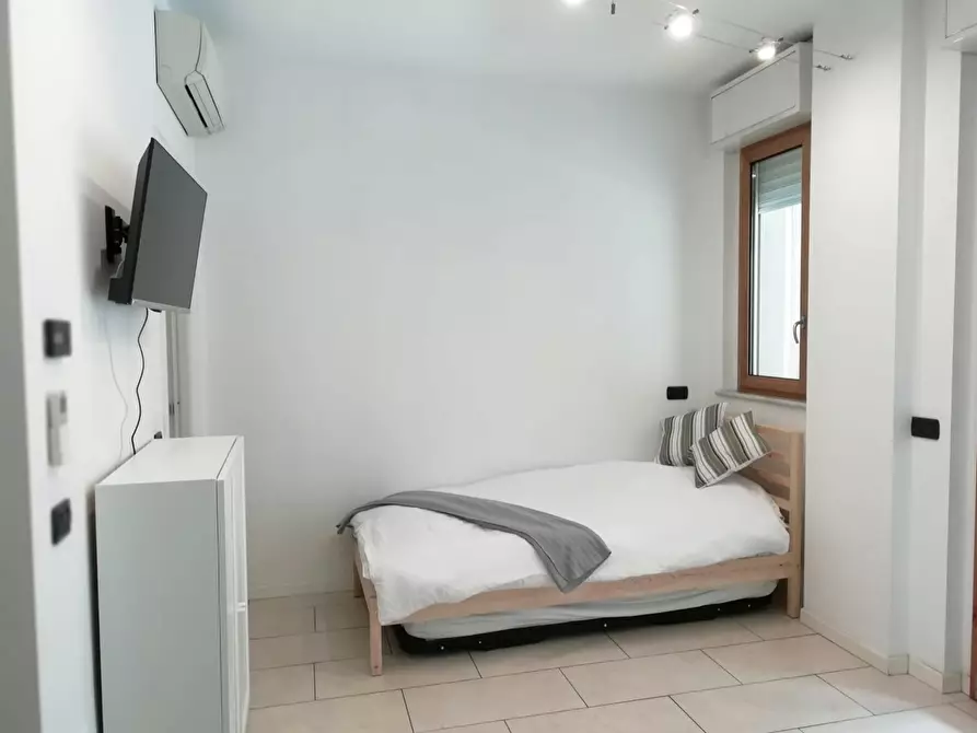 Immagine 2 di Appartamento in affitto  in Via Carlo Valvassori Peroni a Milano