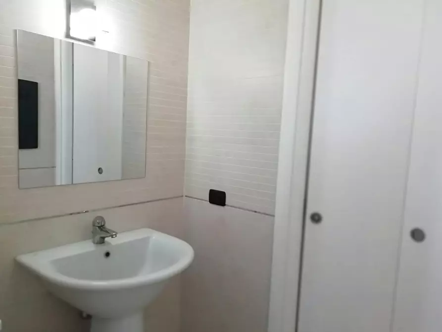 Immagine 9 di Appartamento in affitto  in Via Carlo Valvassori Peroni a Milano