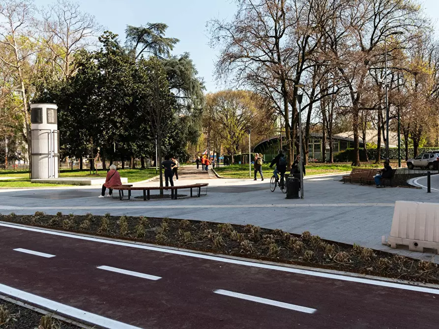 Immagine 10 di Appartamento in affitto  in Viale Coni Zugna a Milano