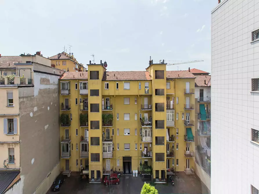 Immagine 8 di Camera in affitto  in Via Volterra a Milano