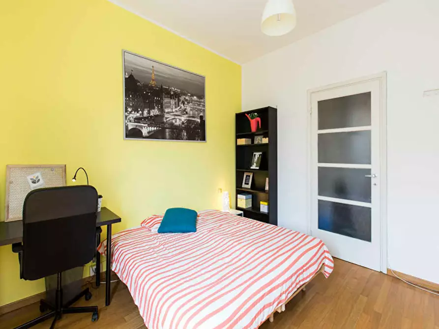 Immagine 3 di Camera in affitto  in Via Volterra a Milano