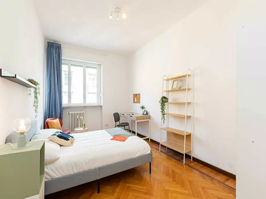 Immagine 2 di Camera in affitto  in Via Nino Oxilia a Milano