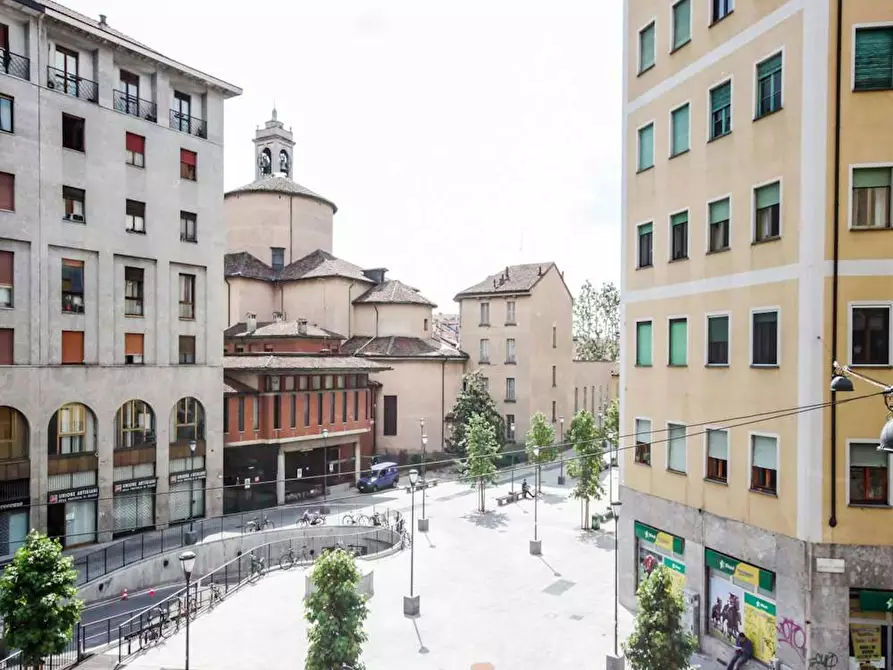 Immagine 10 di Camera in affitto  in Piazza Ventiquattro Maggio a Milano