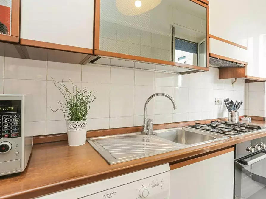 Immagine 9 di Camera in affitto  in Viale Lombardia a Milano