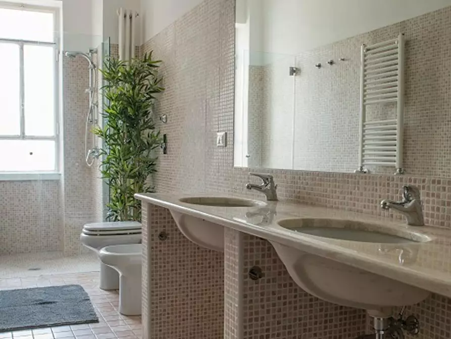 Immagine 6 di Camera in affitto  in Largo Domodossola a Milano