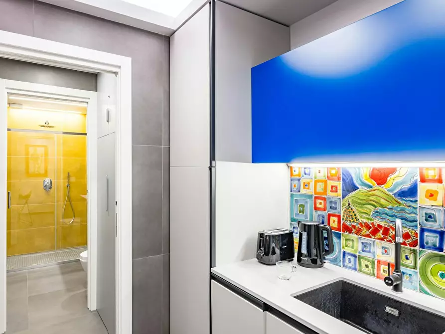 Immagine 9 di Appartamento in affitto  in Via Santa Maria Antesaecula a Napoli