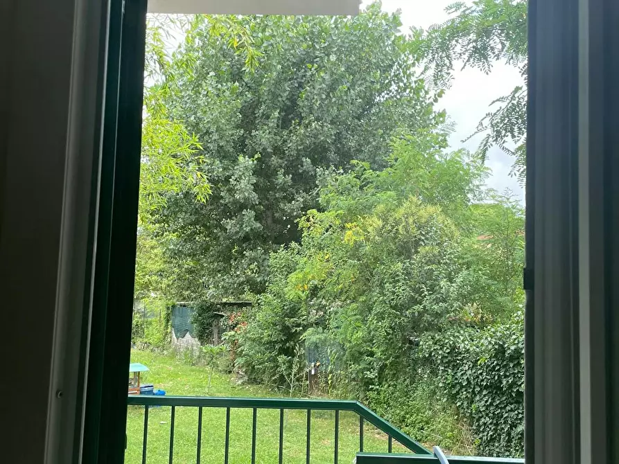 Immagine 8 di Camera in affitto  in Via Andrea Costa a Pisa