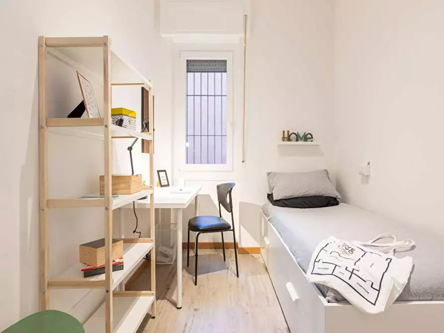 Immagine 2 di Camera in affitto  in Via Giovanni Pastorelli a Milano