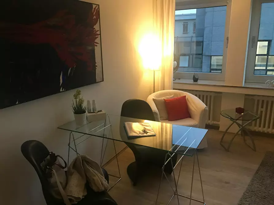 Immagine 2 di Appartamento in affitto  in Breite Straße a Köln