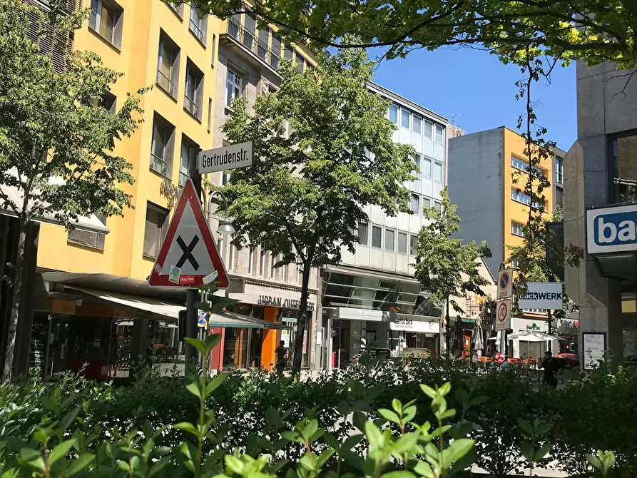 Immagine 9 di Appartamento in affitto  in Breite Straße a Köln