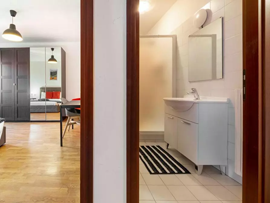 Immagine 5 di Camera in affitto  in Corso Vercelli a Milano