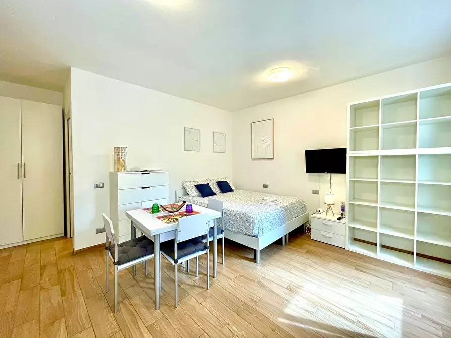 Immagine 1 di Appartamento in affitto  in Via Leonardo Loredan a Padova