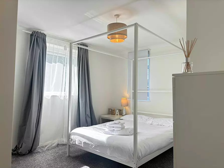 Immagine 1 di Appartamento in affitto  in Tushmore Lane a Crawley