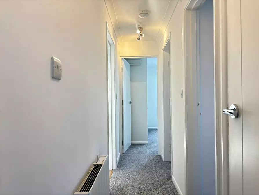 Immagine 8 di Appartamento in affitto  in Tushmore Lane a Crawley