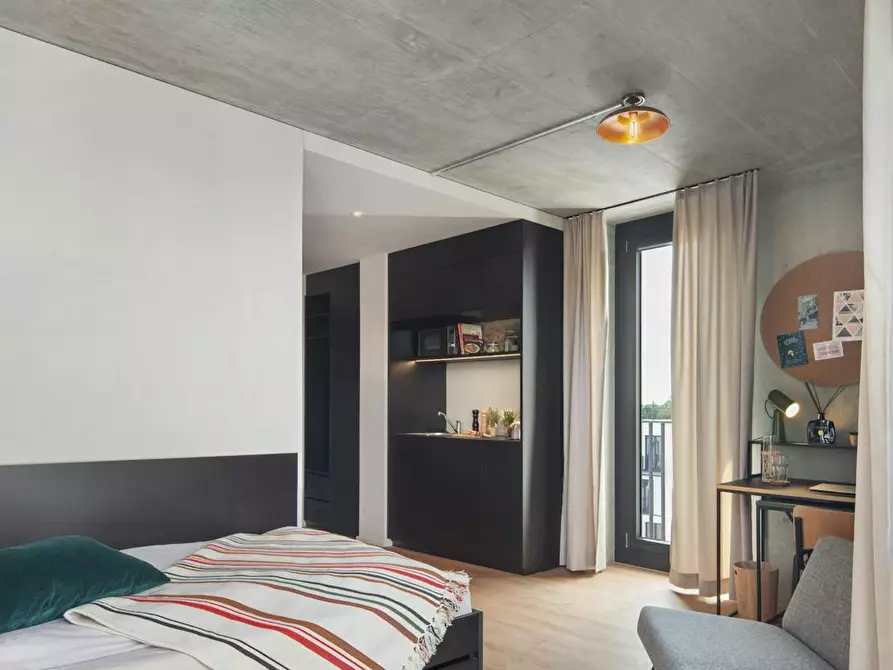 Immagine 4 di Appartamento in affitto  in Büchnerweg a Berlin