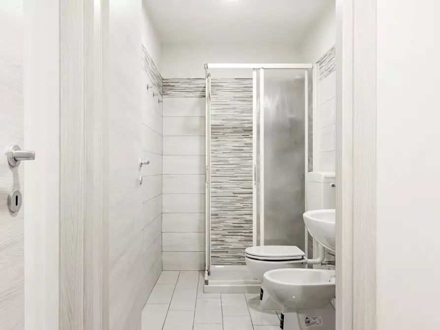 Immagine 5 di Camera in affitto  in Via Privata Deruta a Milano