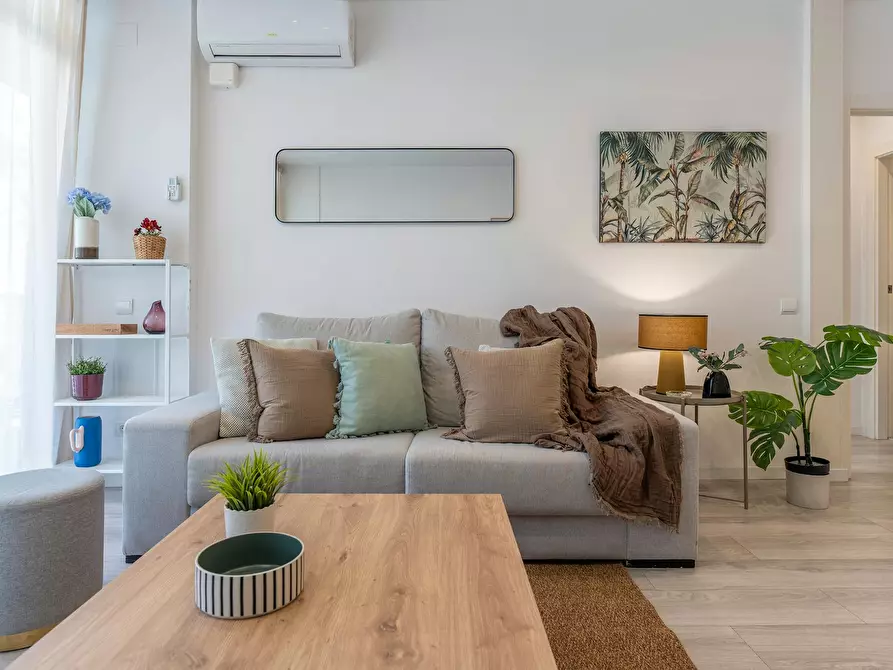 Immagine 4 di Appartamento in affitto  in Carrer de Floridablanca a Barcelona