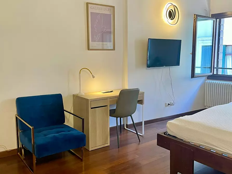 Immagine 3 di Camera in affitto  in Via del Santo a Padova