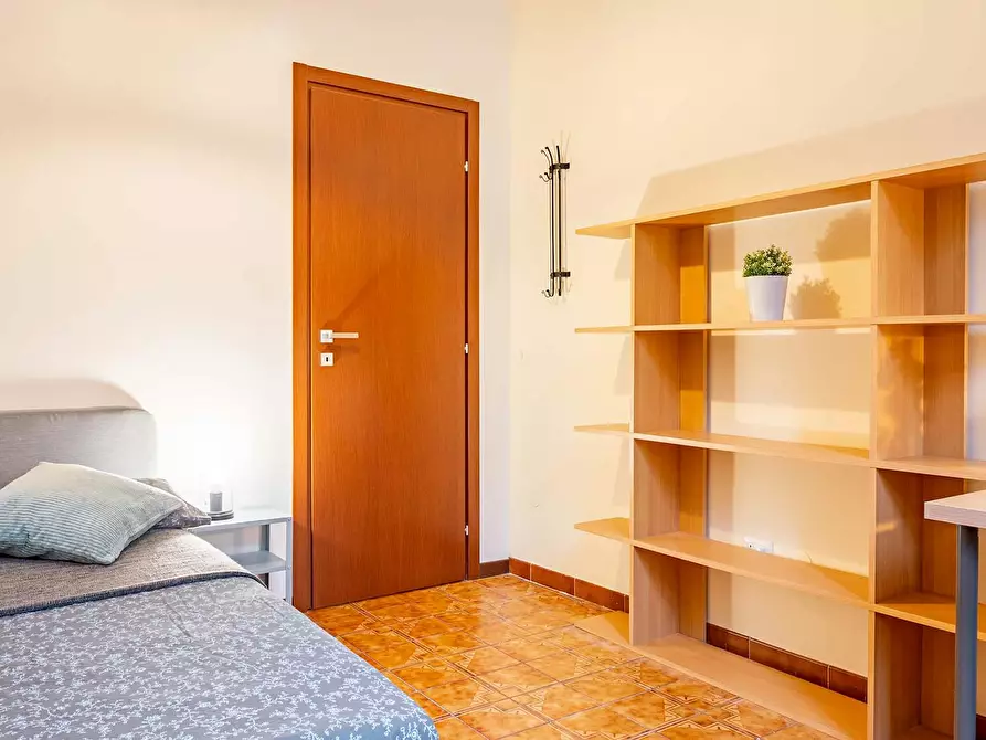 Immagine 4 di Camera in affitto  in Via Ippocrate a Milano