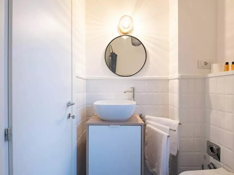 Immagine 6 di Appartamento in affitto  in Via Savenella a Bologna