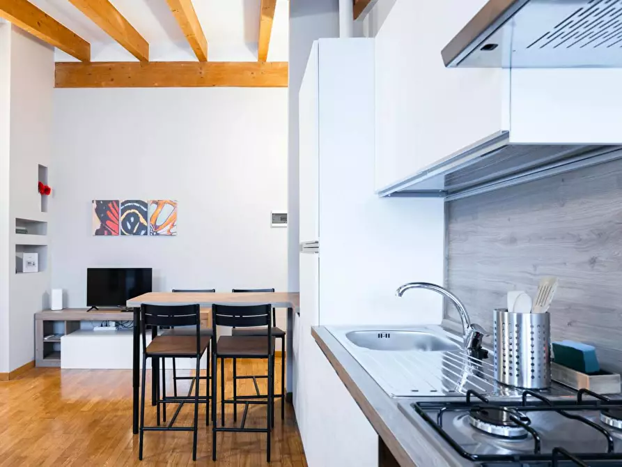 Immagine 10 di Appartamento in affitto  in Via Modica a Milano