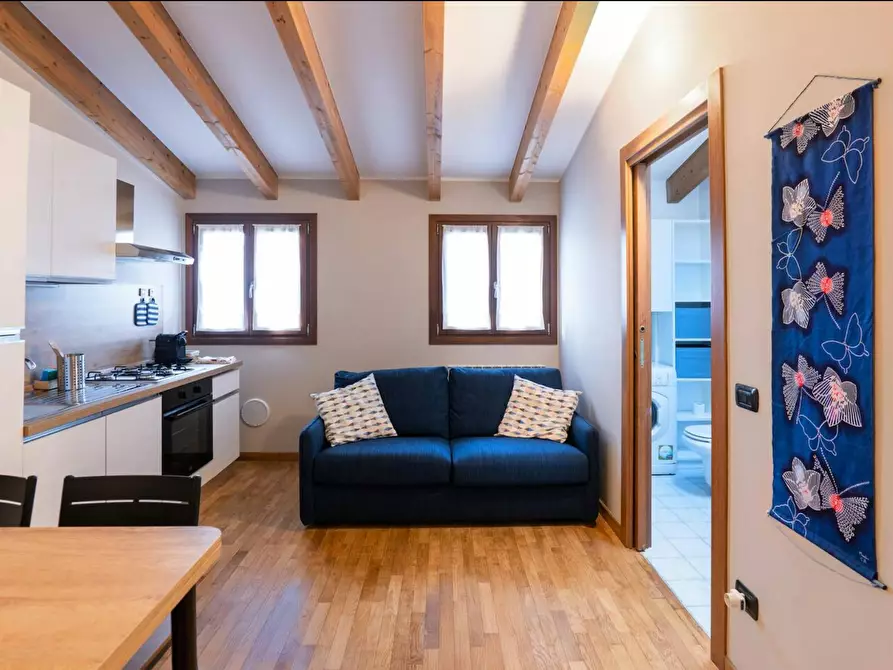 Immagine 5 di Appartamento in affitto  in Via Modica a Milano