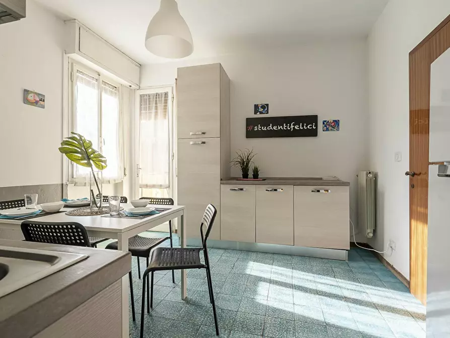 Immagine 6 di Camera in affitto  in Via Giovan Battista Pellizzi a Pisa