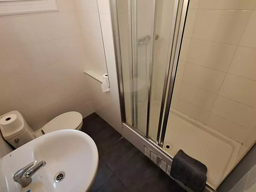 Immagine 5 di Camera in affitto  in Carrer de Ferrer de Blanes a Barcelona