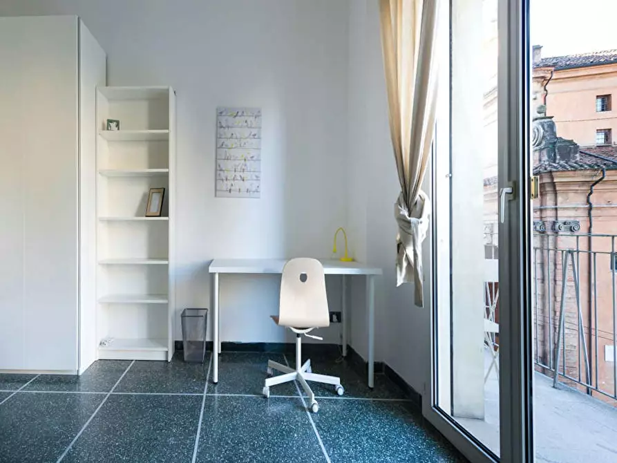 Immagine 5 di Camera in affitto  in Piazza VII Novembre 1944 a Bologna