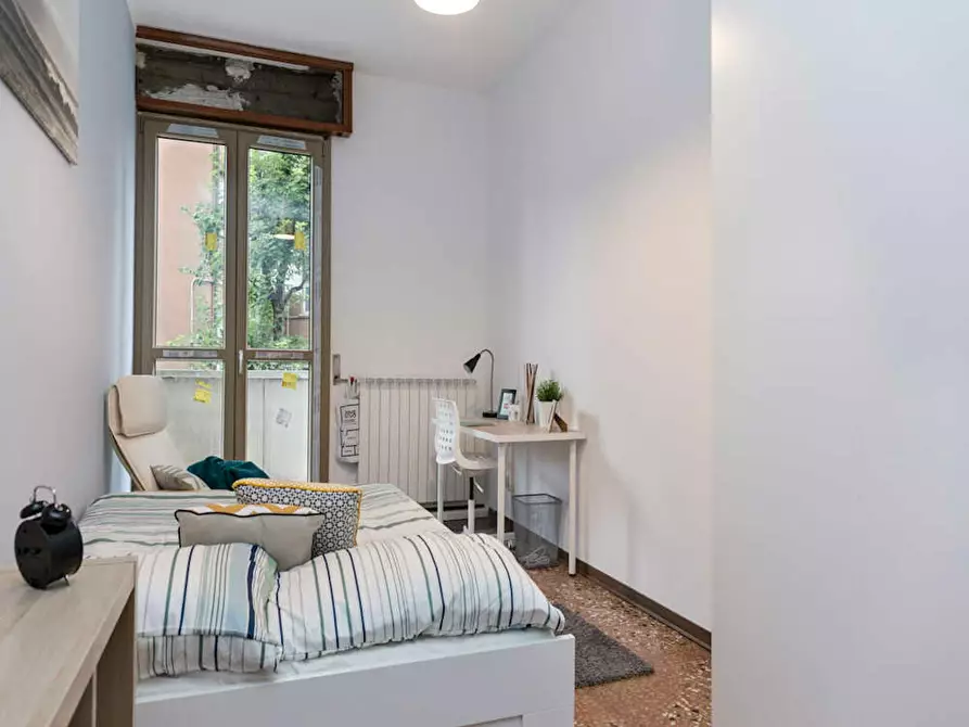 Immagine 4 di Camera in affitto  in Viale Giovanni Vicini a Bologna