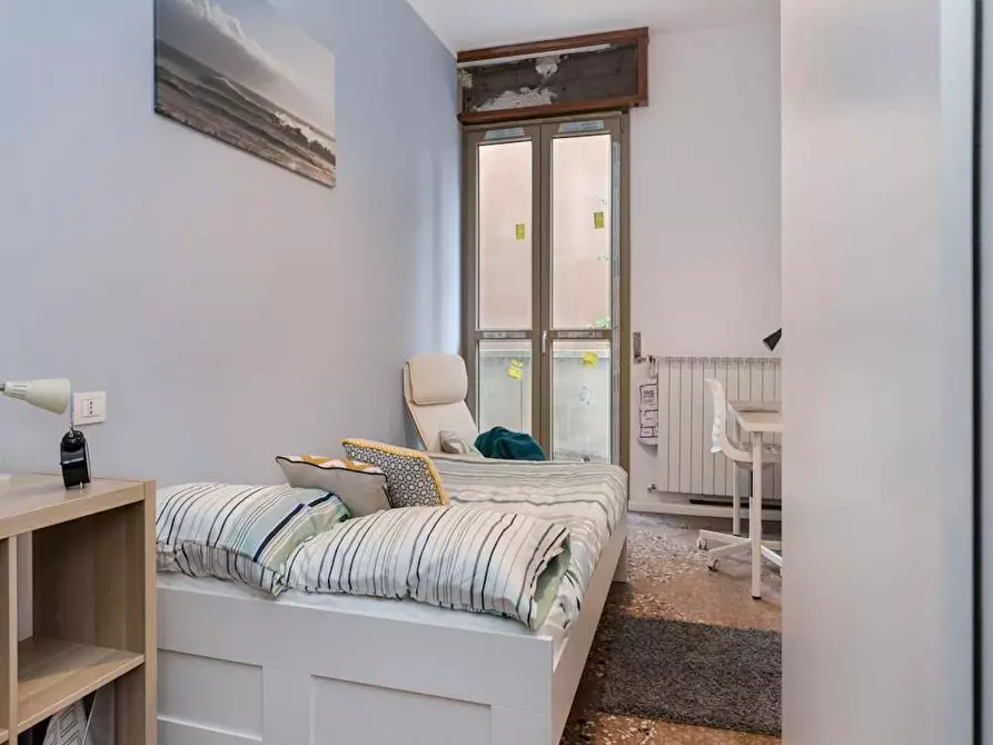 Immagine 2 di Camera in affitto  in Viale Giovanni Vicini a Bologna