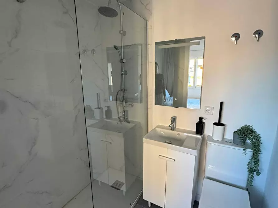 Immagine 6 di Camera in affitto  in Avinguda d'Ausiàs March a Alaquas