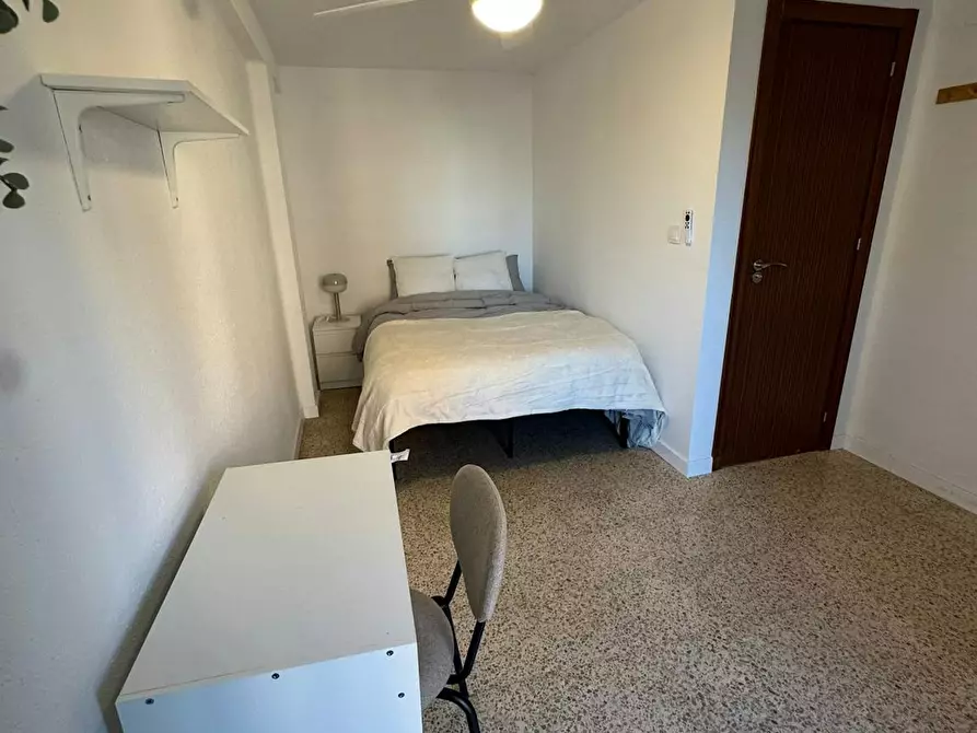 Immagine 2 di Camera in affitto  in Avinguda d'Ausiàs March a Alaquas