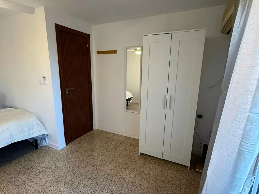 Immagine 4 di Camera in affitto  in Avinguda d'Ausiàs March a Alaquas