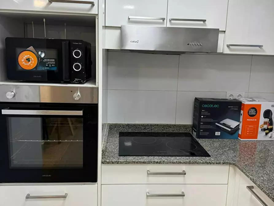 Immagine 7 di Camera in affitto  in Avinguda d'Ausiàs March a Alaquas