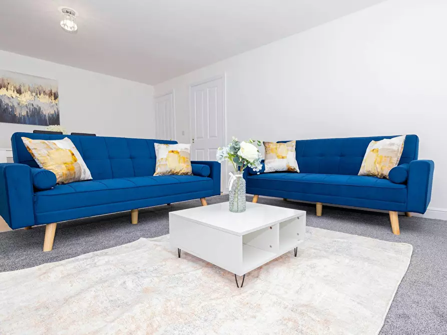 Immagine 1 di Casa indipendente in affitto  in Chepstow Road a Corby