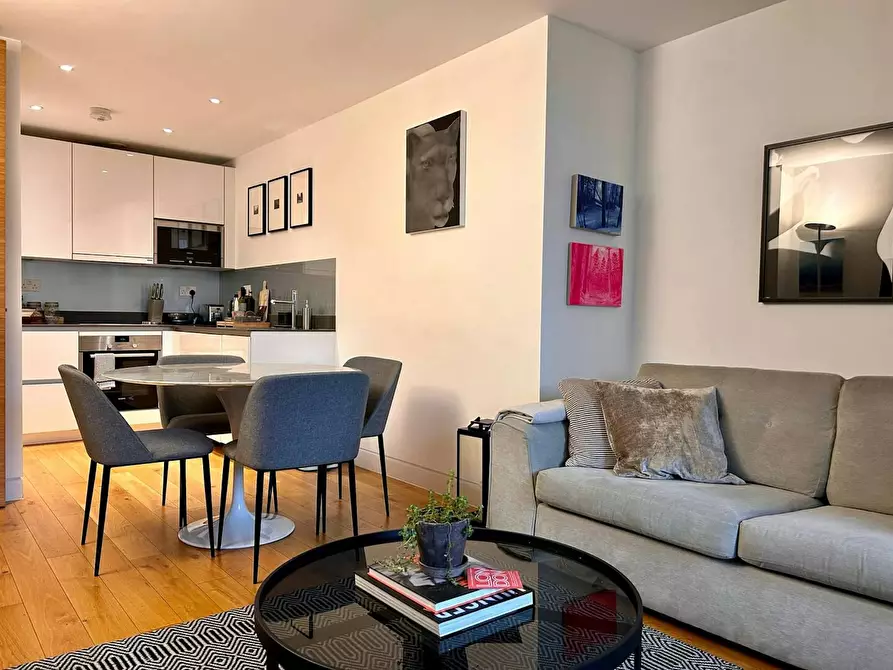 Immagine 6 di Appartamento in affitto  in Leonard Street a Islington