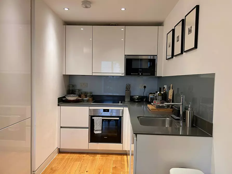 Immagine 7 di Appartamento in affitto  in Leonard Street a Islington