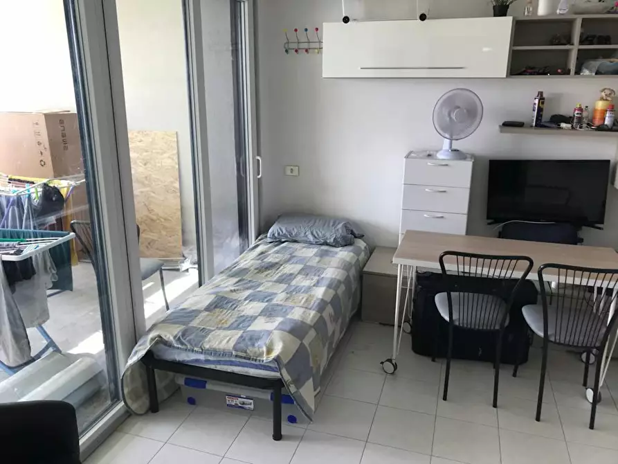 Immagine 1 di Camera condivisa in affitto  in Via Benozzo Gozzoli a Milano