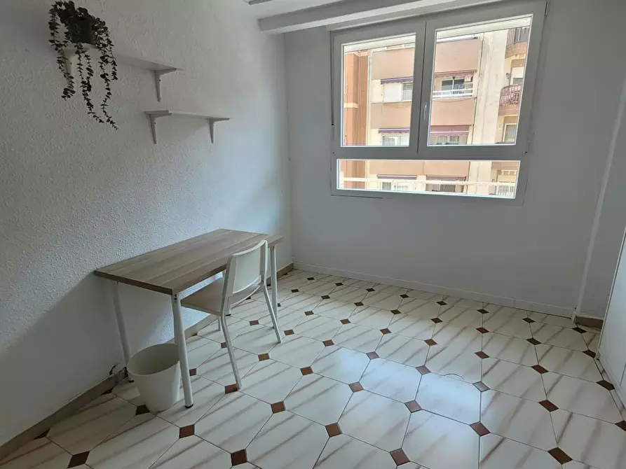 Immagine 4 di Camera in affitto  in Carrer del Pare Mendez a El Realon