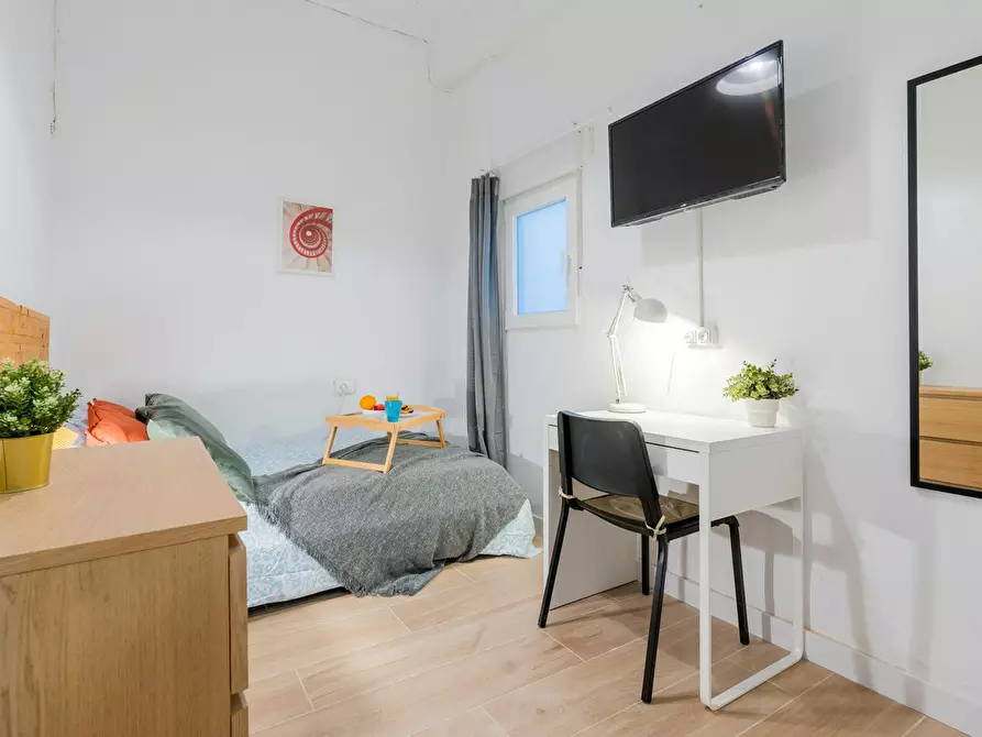 Immagine 2 di Camera in affitto  in Carrer d'Honorat Juan a Valencia