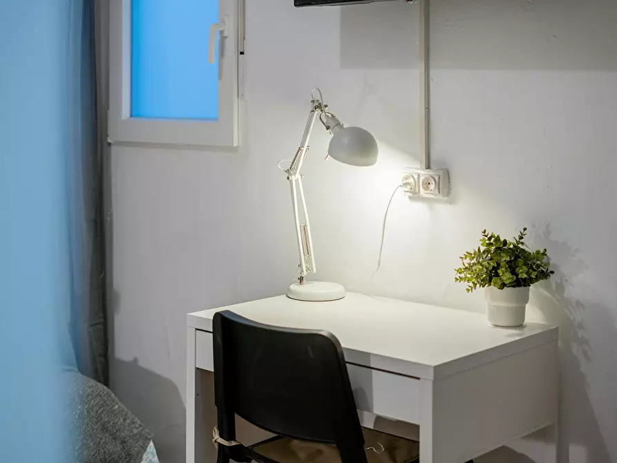 Immagine 8 di Camera in affitto  in Carrer d'Honorat Juan a Valencia