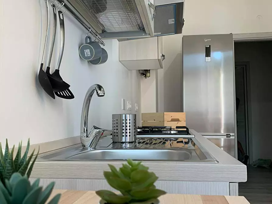 Immagine 9 di Camera in affitto  in Via Mazzini a Bologna