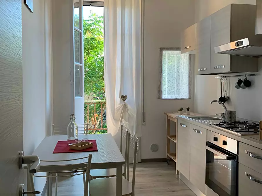 Immagine 8 di Camera in affitto  in Via Mazzini a Bologna