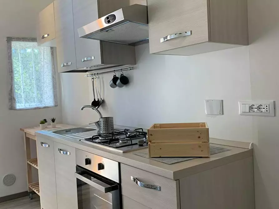 Immagine 10 di Camera in affitto  in Via Mazzini a Bologna