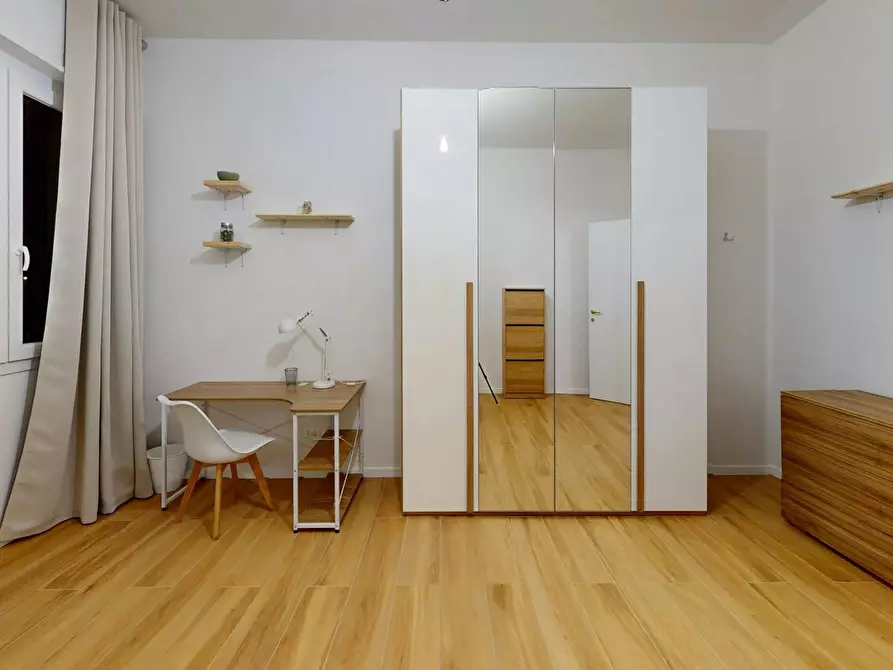 Immagine 2 di Camera in affitto  in Via Fossolo a Bologna