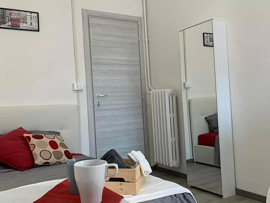 Immagine 3 di Camera in affitto  in Via Mazzini a Bologna