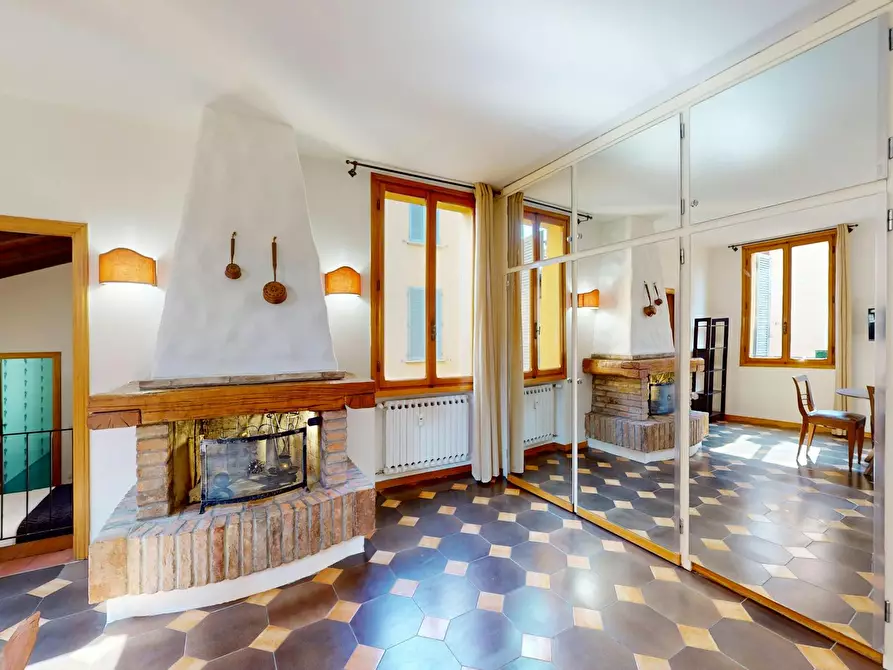 Immagine 2 di Appartamento in affitto  in Via Piella a Bologna