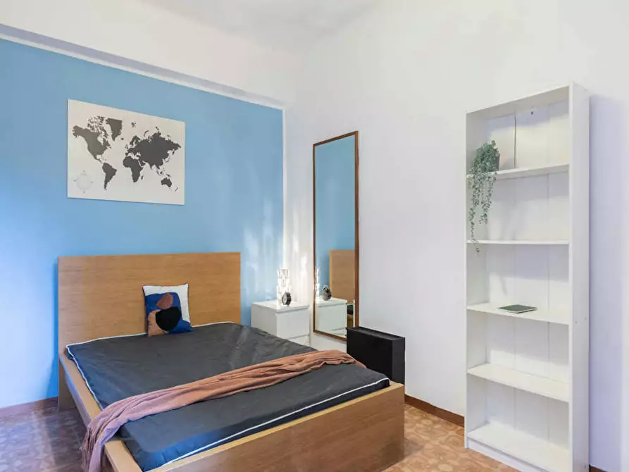 Immagine 6 di Camera in affitto  in Via San Donato a Bologna